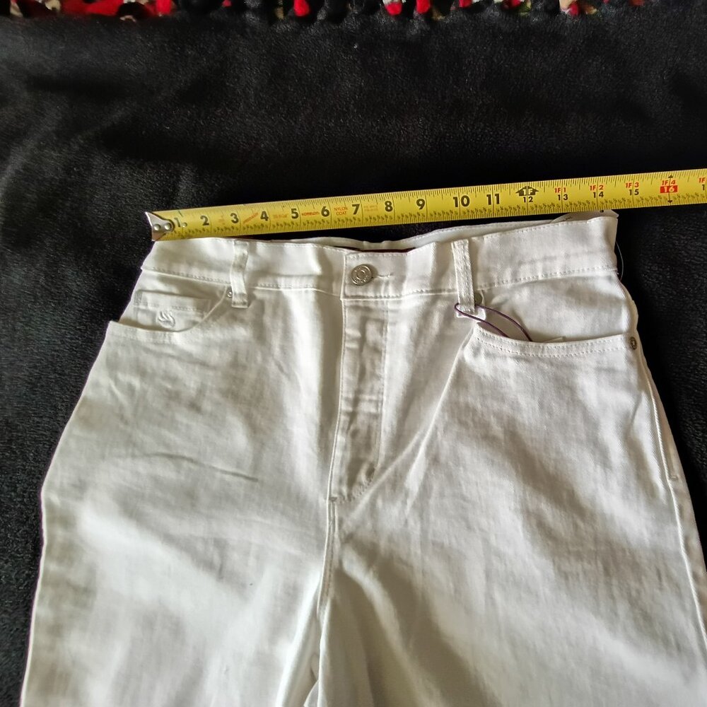 🎁🤶🎄Beautiful yet comfortable  Gloria Vanderbilt Jeans - Picture 4 of 11